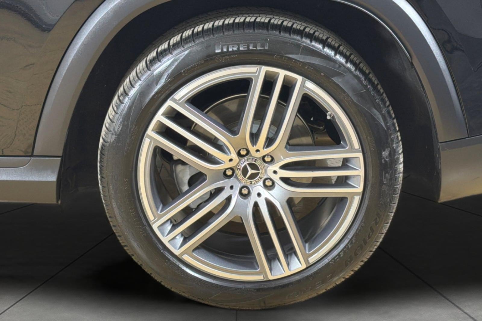 Used 2026 Mercedes-Benz GLS 450 4MATIC image 27