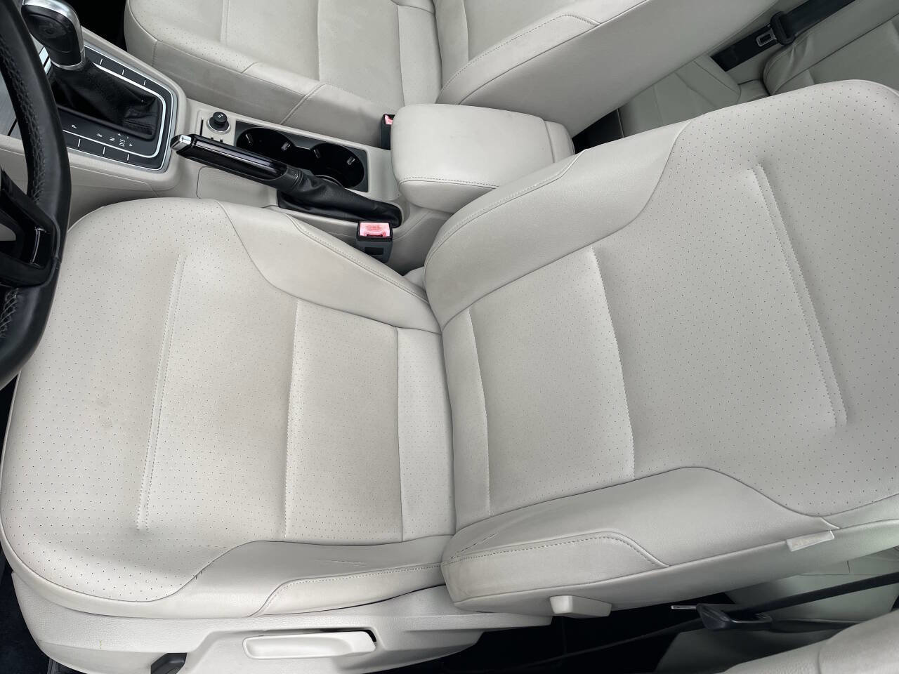 Used 2015 Volkswagen Golf SE FWD image 26