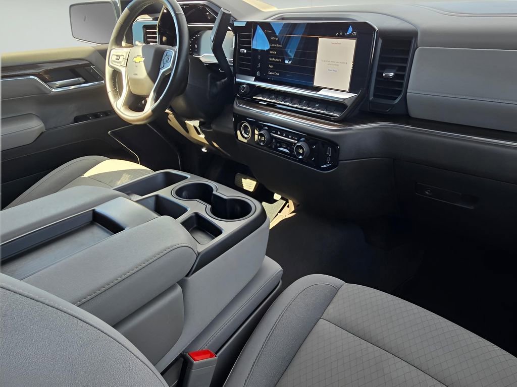 Used 2023 Chevrolet Silverado 1500 LT AWD/4WD image 15