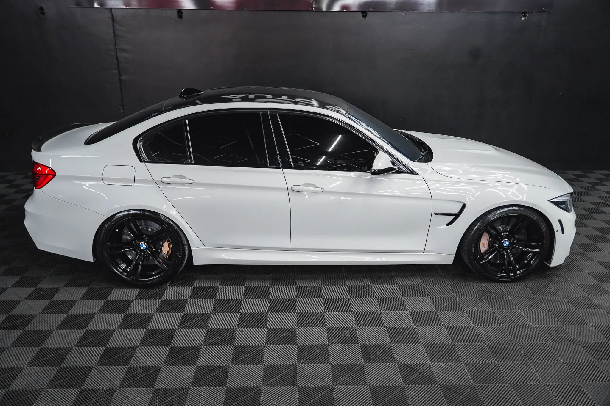 Used 2018 BMW M3 Sedan image 19