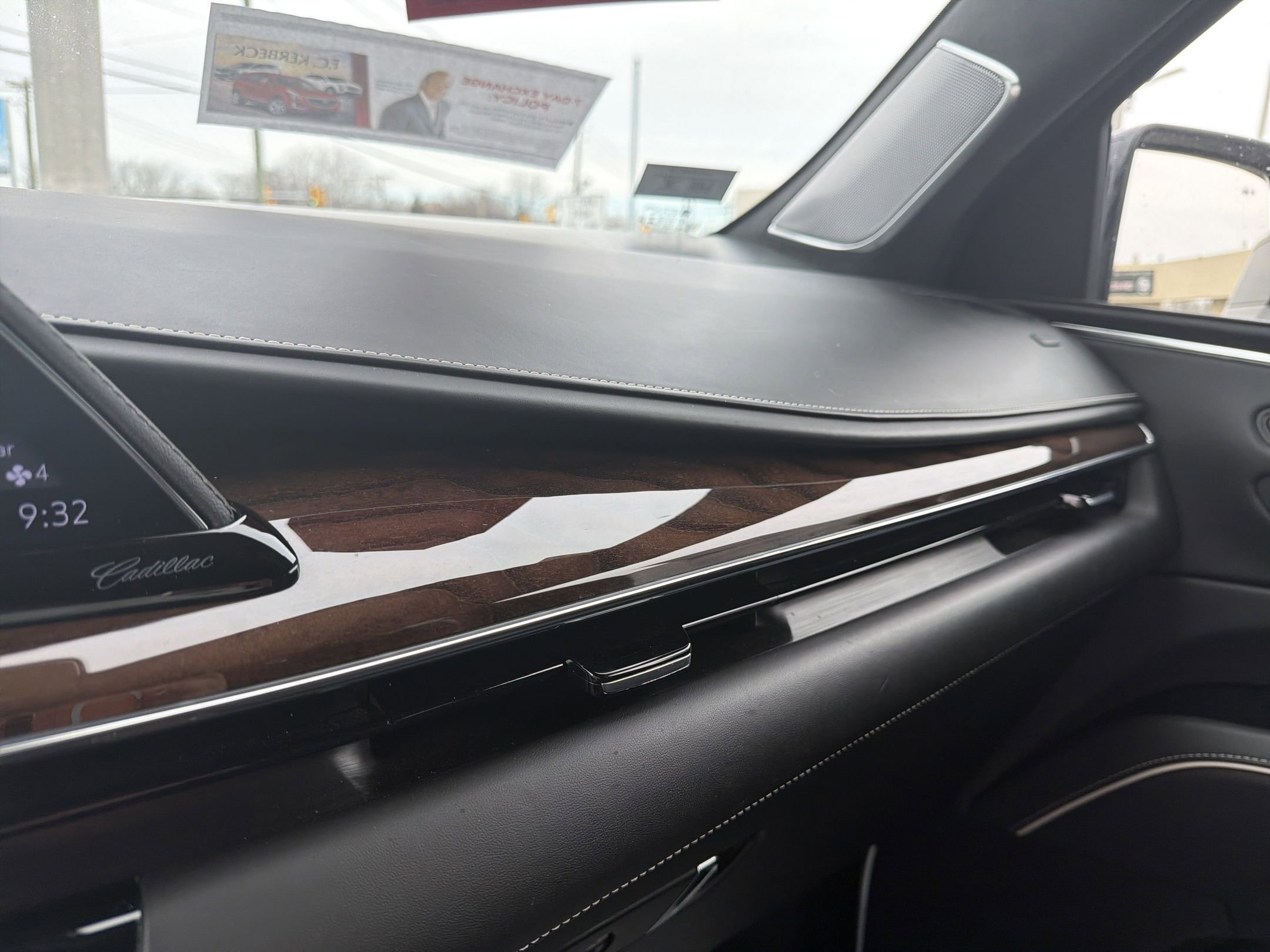 Certified 2023 Cadillac Escalade ESV Sport Platinum w/ LPO, ONYX Package image 20