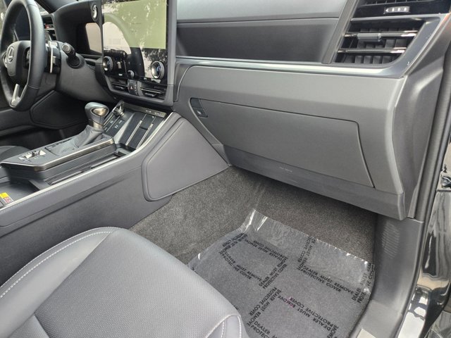 Used 2025 Lexus GX 550 w/ Accessory Package (Z1) image 20