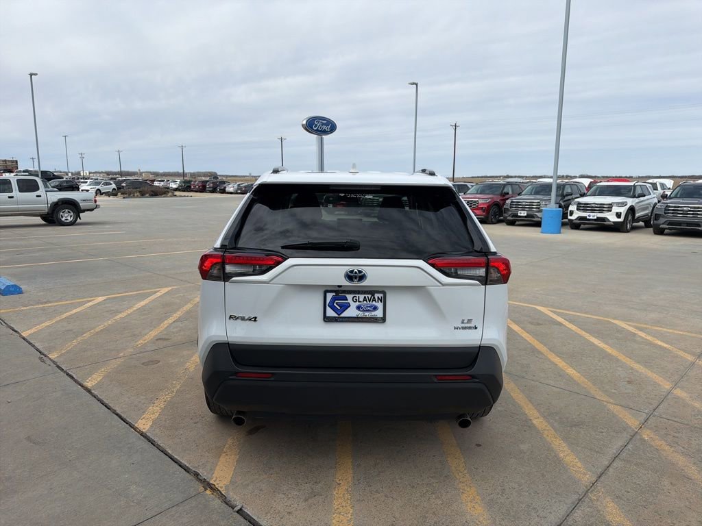 Used 2024 Toyota RAV4 LE image 6