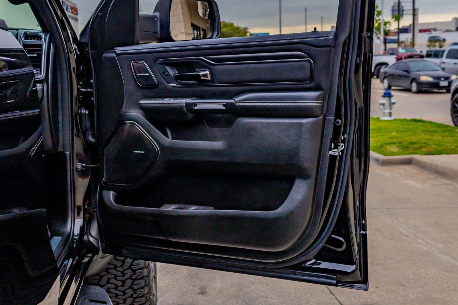 Used 2025 RAM 1500 RHO w/ RHO Level 1 Equipment Group AWD/4WD image 35