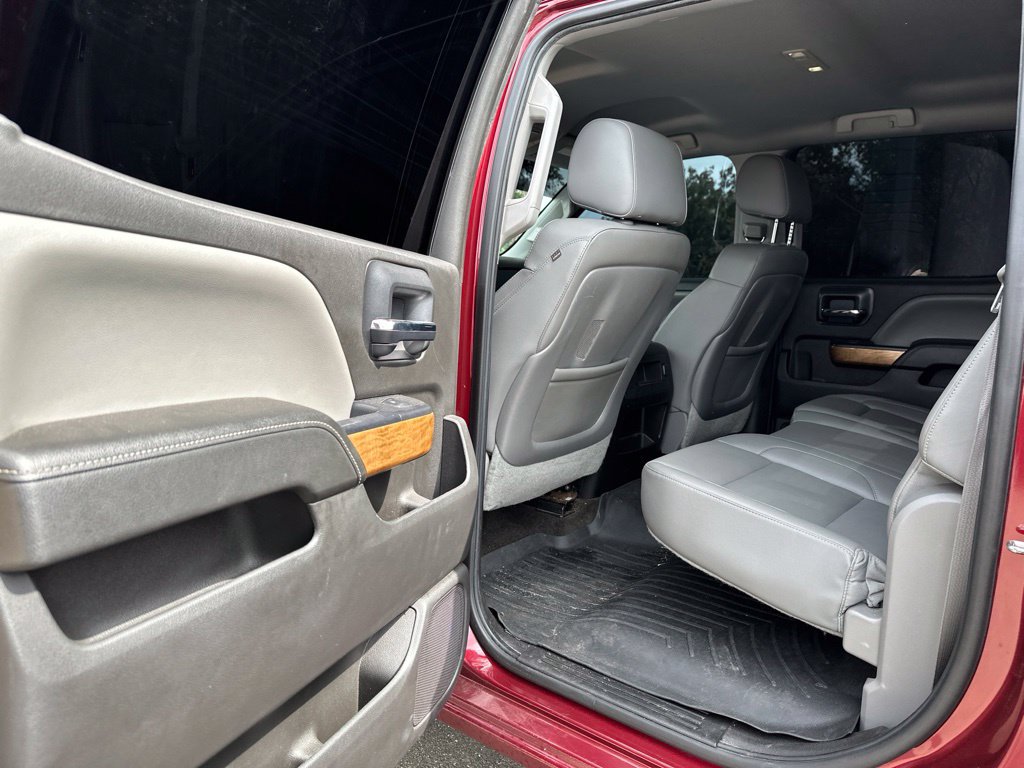 Used 2015 Chevrolet Silverado 1500 LTZ w/ LTZ Plus Package AWD/4WD image 35