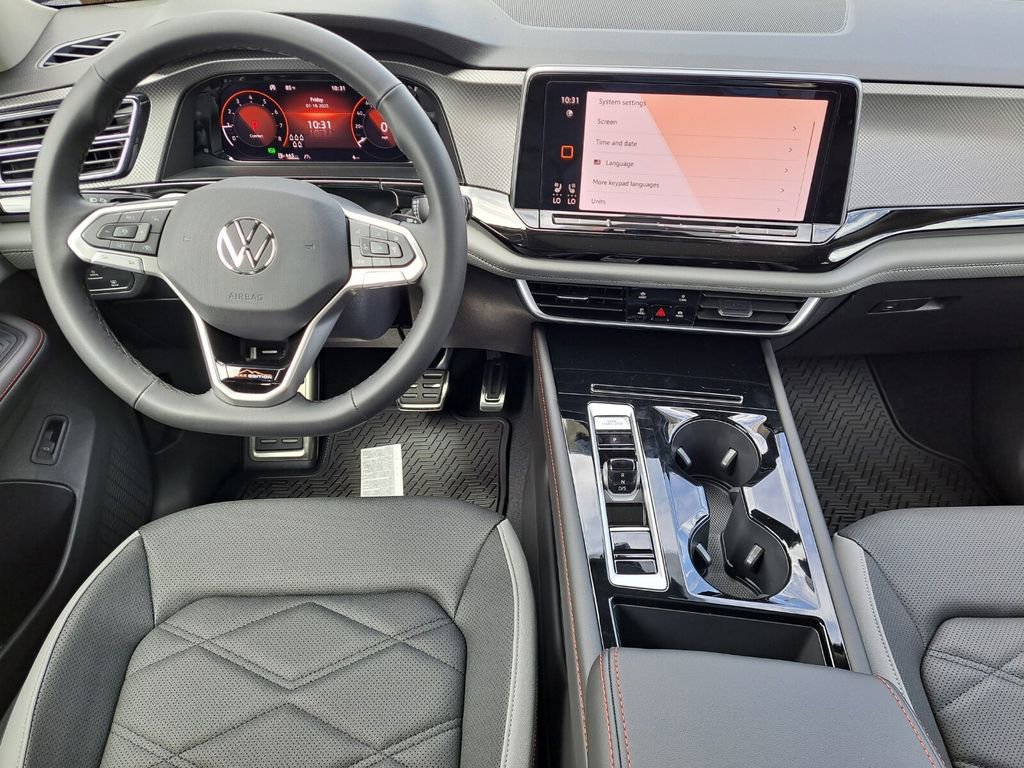 New 2025 Volkswagen Atlas Peak Edition SE image 19