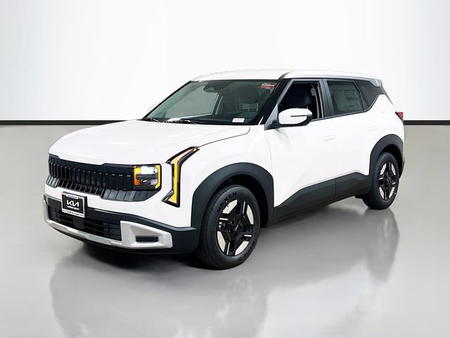 New 2027 Kia Seltos LX FWD image 3