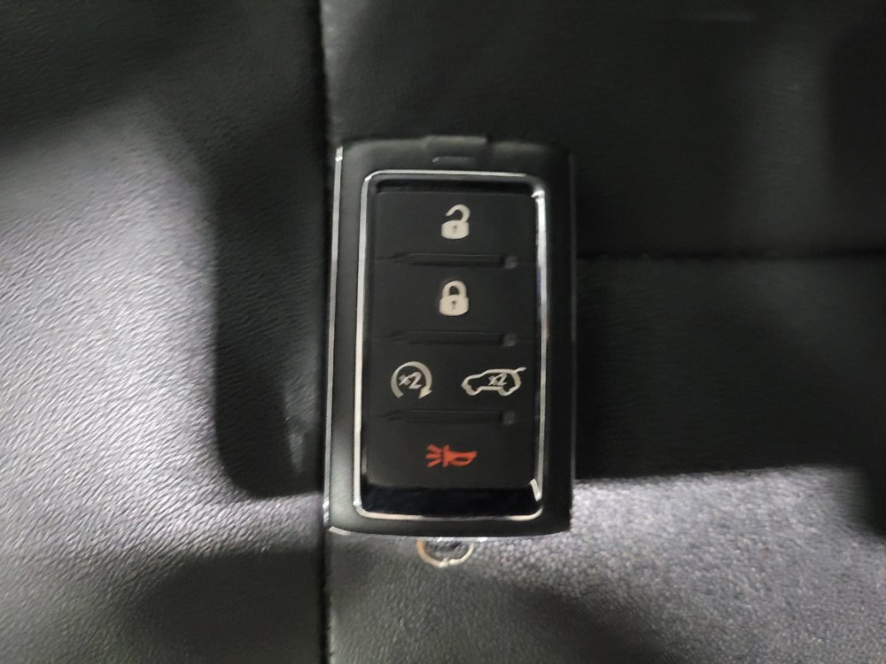 Used 2023 Jeep Grand Cherokee 4WD 4xe image 32