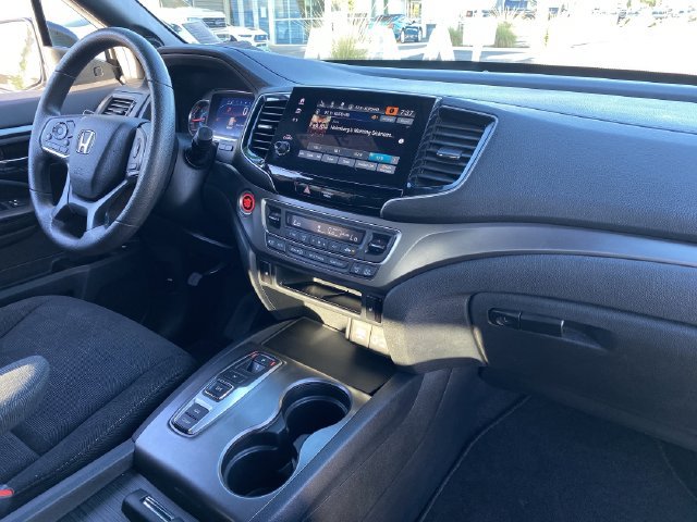 Used 2022 Honda Pilot Sport image 14