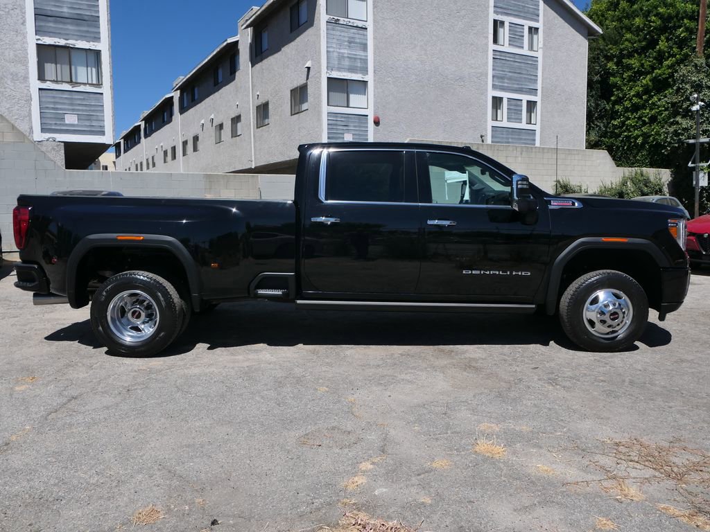 Used 2021 GMC Sierra 3500 Denali w/ Denali Ultimate Package image 3