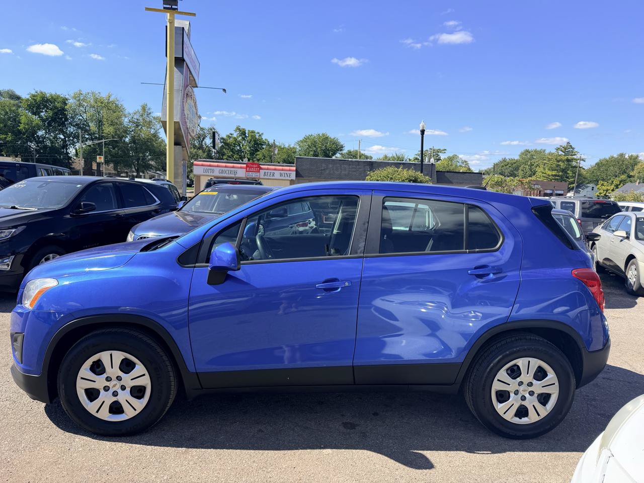 Used 2016 Chevrolet Trax LS FWD image 2