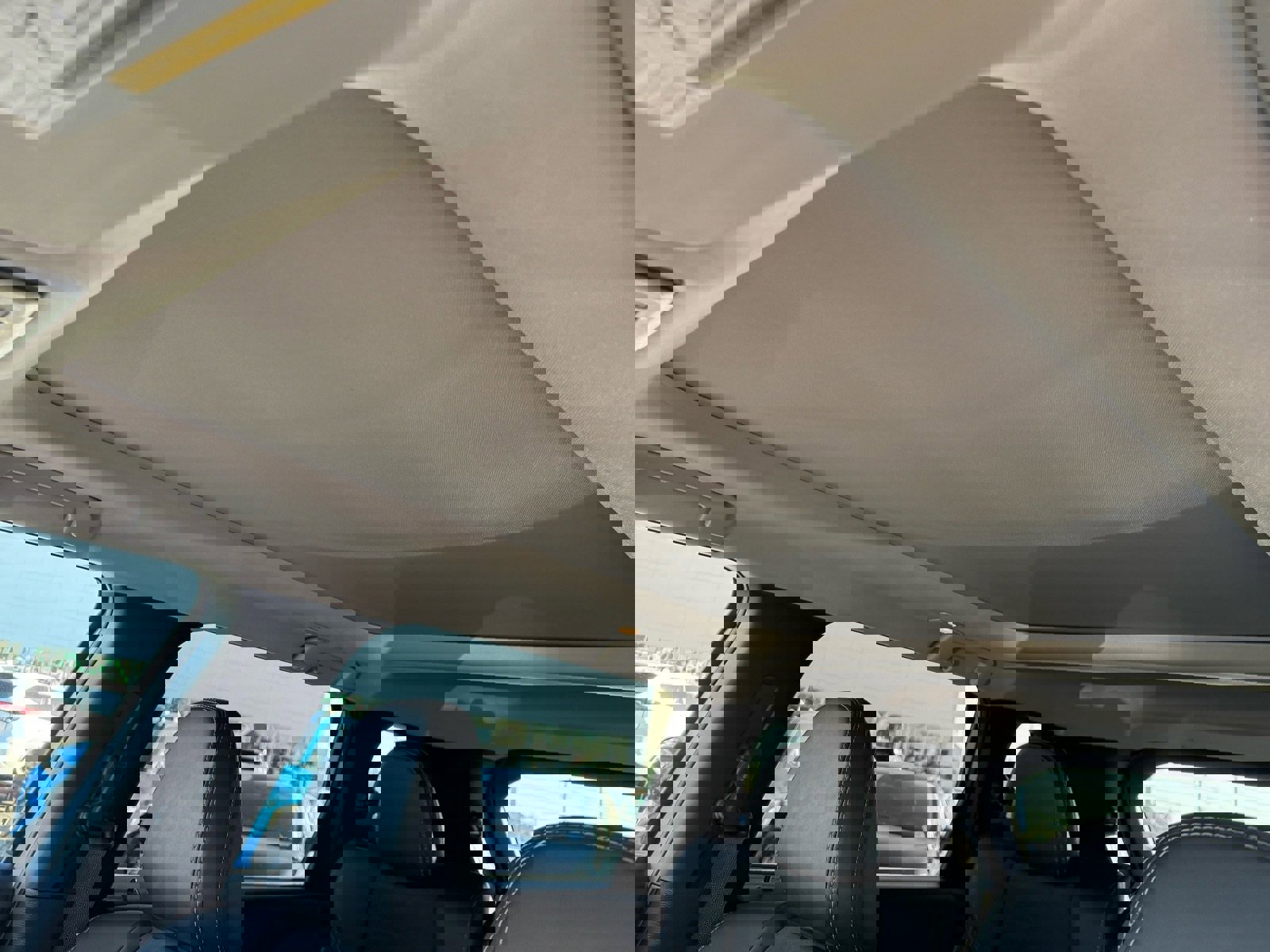 Used 2024 Mitsubishi Outlander 4WD Plug-In Hybrid image 16