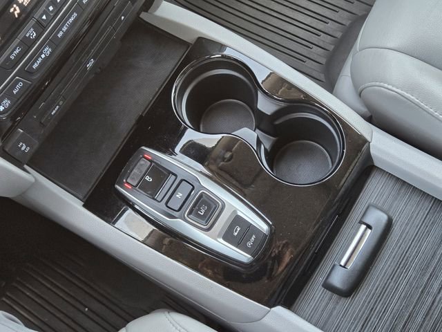 Used 2018 Honda Pilot Touring image 19