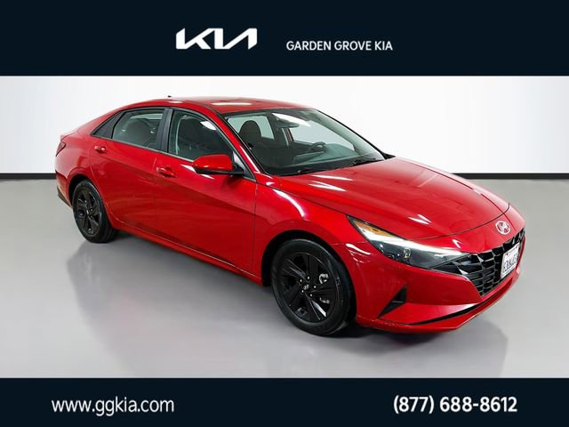 Used 2022 Hyundai Elantra SEL image 1