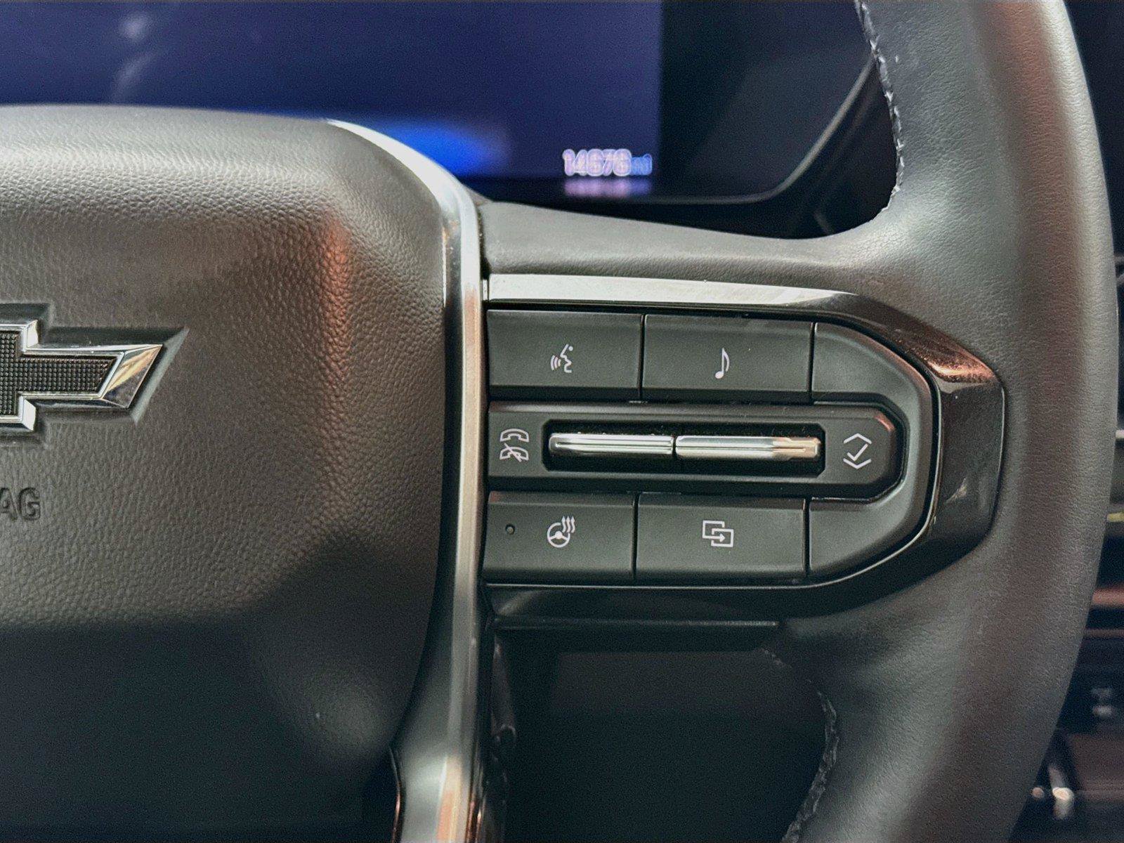 Used 2024 Chevrolet Colorado ZR2 w/ ZR2 Convenience Package III AWD/4WD image 20