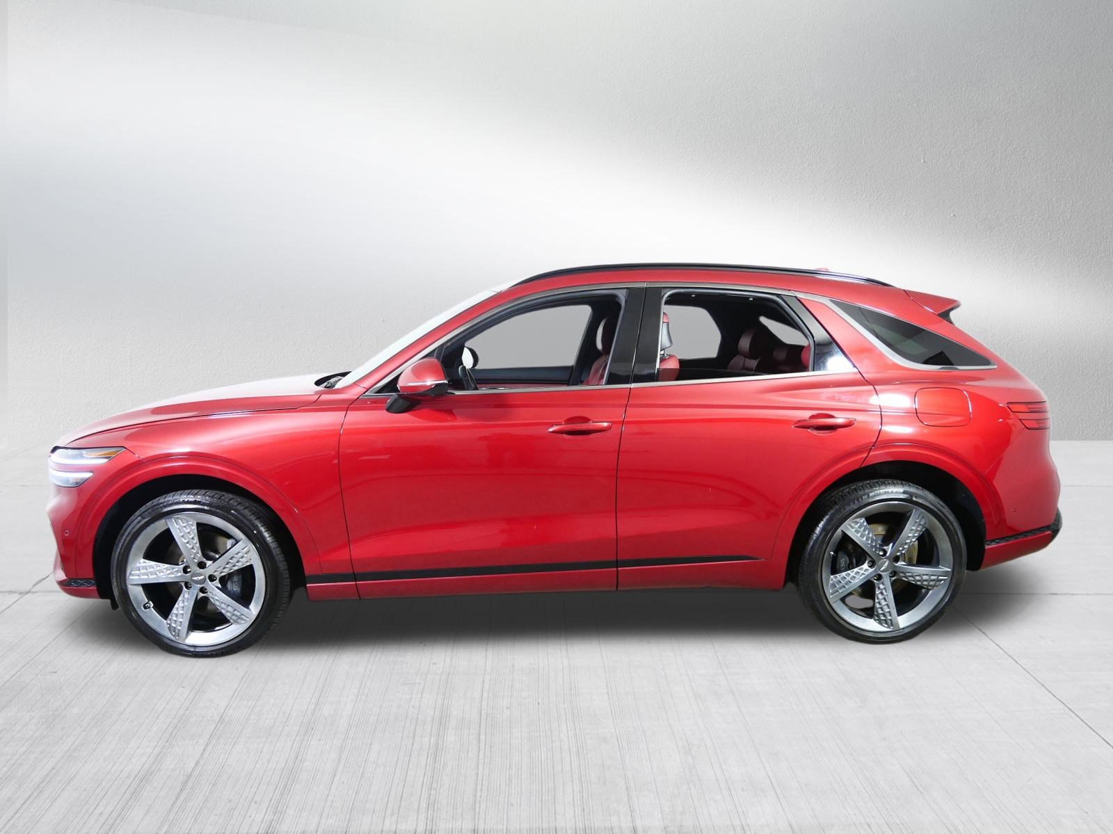 Used 2023 Genesis GV70 3.5T Sport w/ Sport Prestige Package image 4