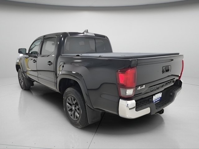 Used 2021 Toyota Tacoma SR5 AWD/4WD image 5
