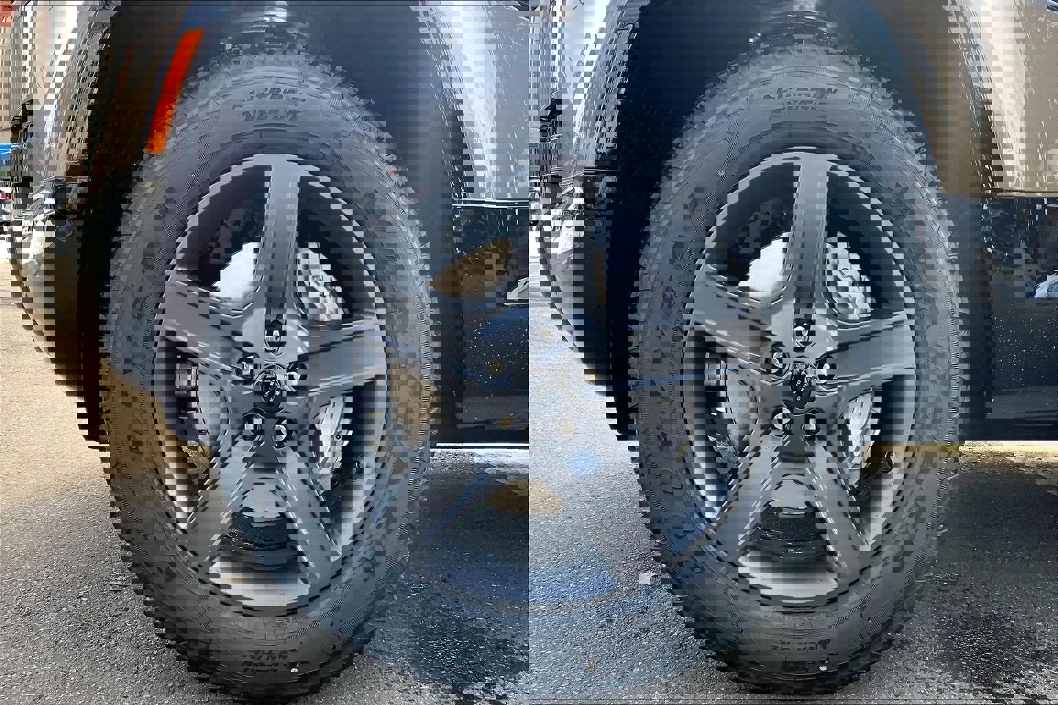 New 2026 Land Rover Defender 110 X-Dynamic SE image 11