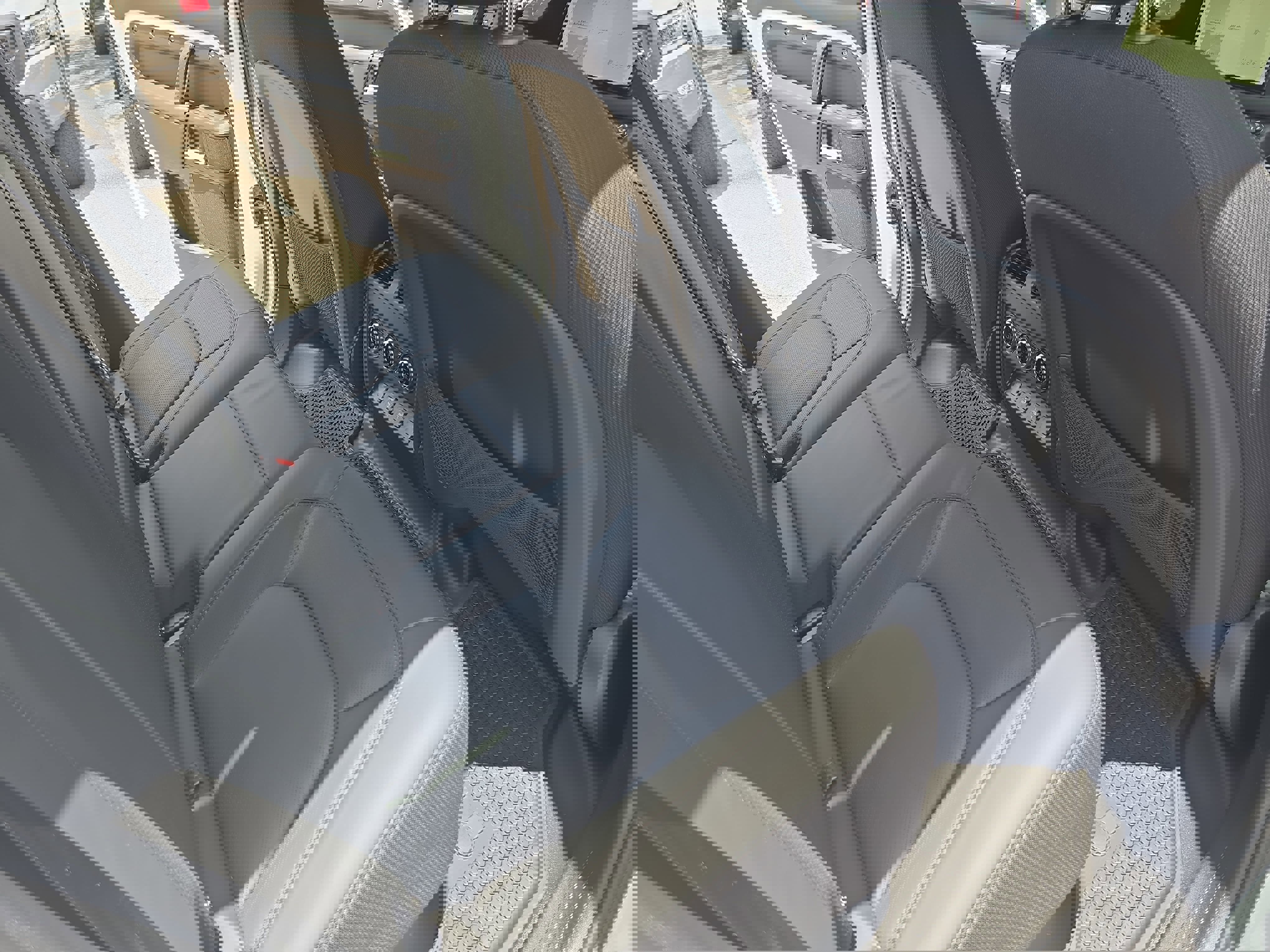 New 2025 Land Rover Defender 110 V8 image 11