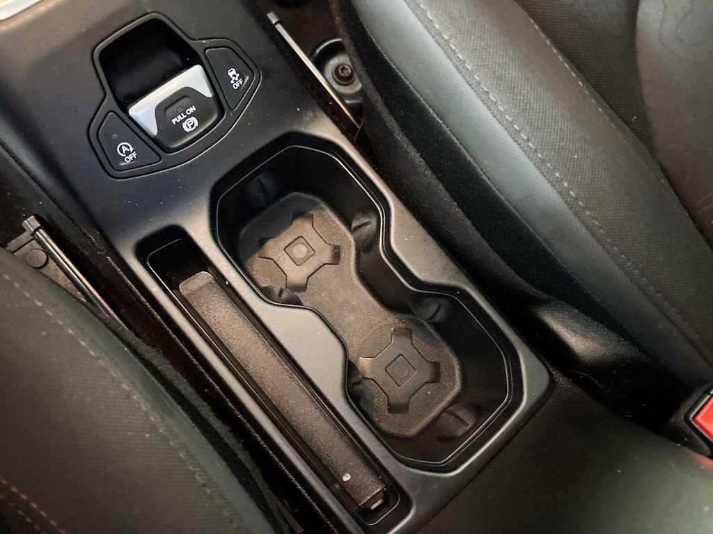 Used 2023 Jeep Renegade Trailhawk image 15