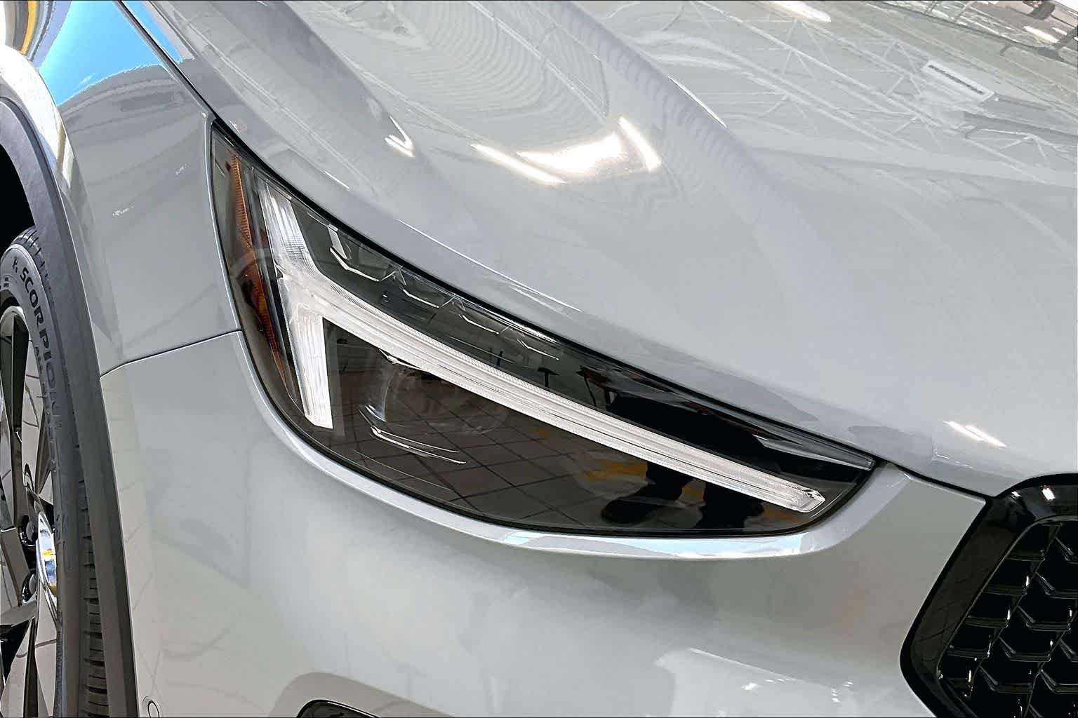 New 2026 Volvo XC40 B5 Ultra w/ Protection Package Premier AWD/4WD image 15