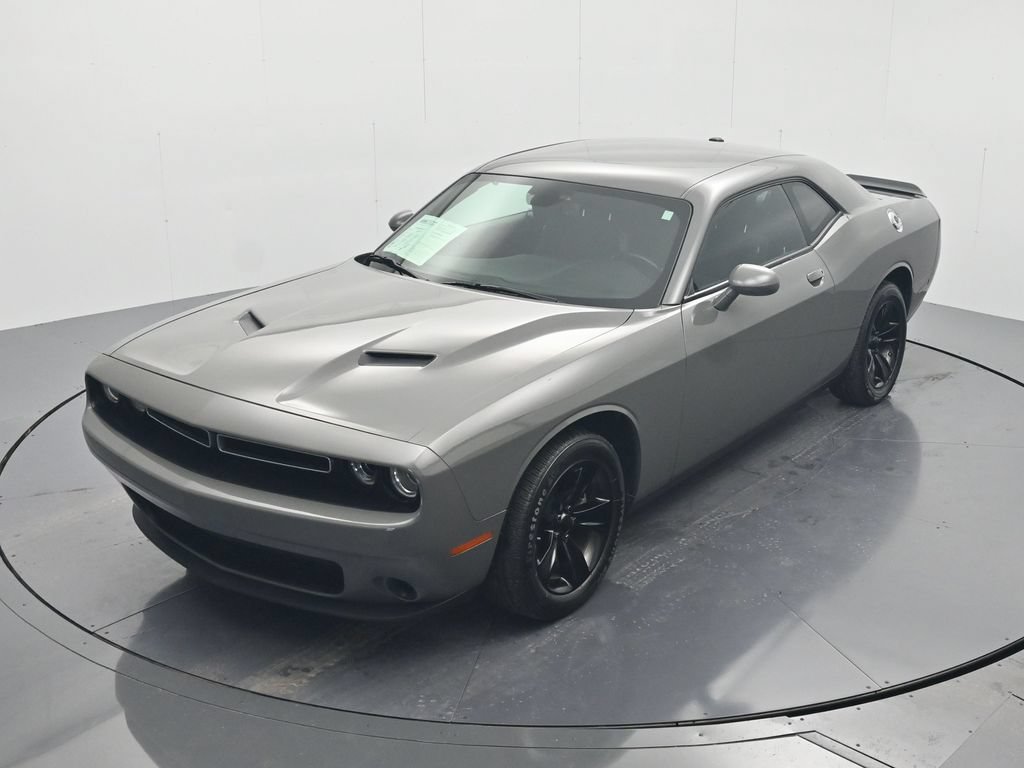 Used 2023 Dodge Challenger SXT RWD image 26
