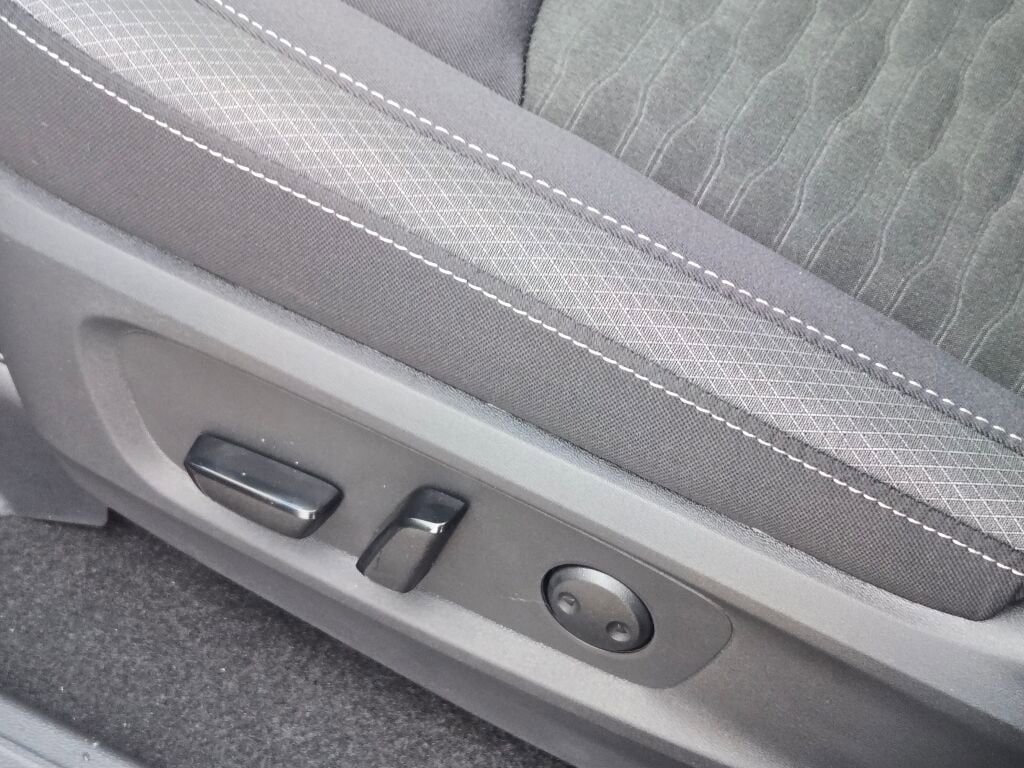 New 2026 Nissan Pathfinder SV w/ SV Premium Package image 21