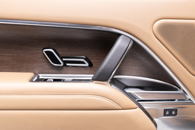 Used 2023 Land Rover Range Rover SE image 52