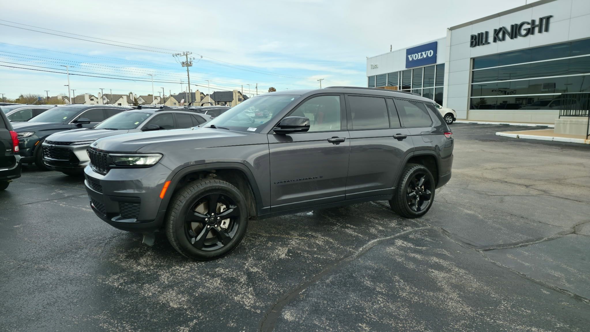 Used 2022 Jeep Grand Cherokee L Laredo image 7