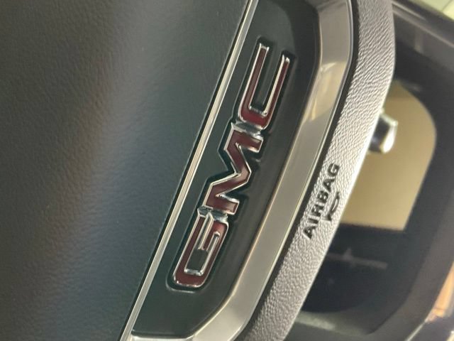 Used 2025 GMC Acadia Elevation w/ Elevation Premium Package FWD image 46