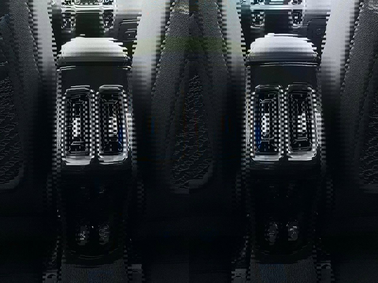 Used 2023 Kia Sorento SX image 14