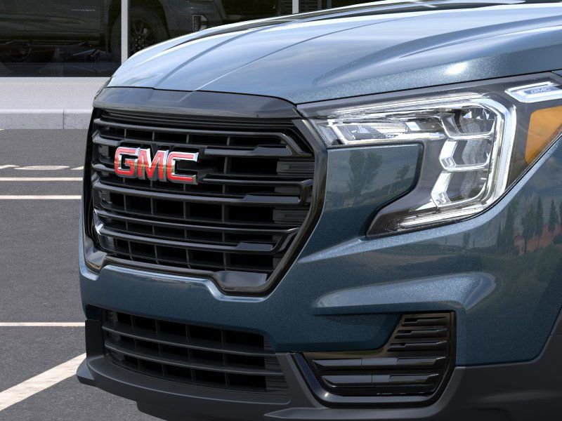 New 2024 GMC Terrain SLE w/ Driver Convenience Package image 13