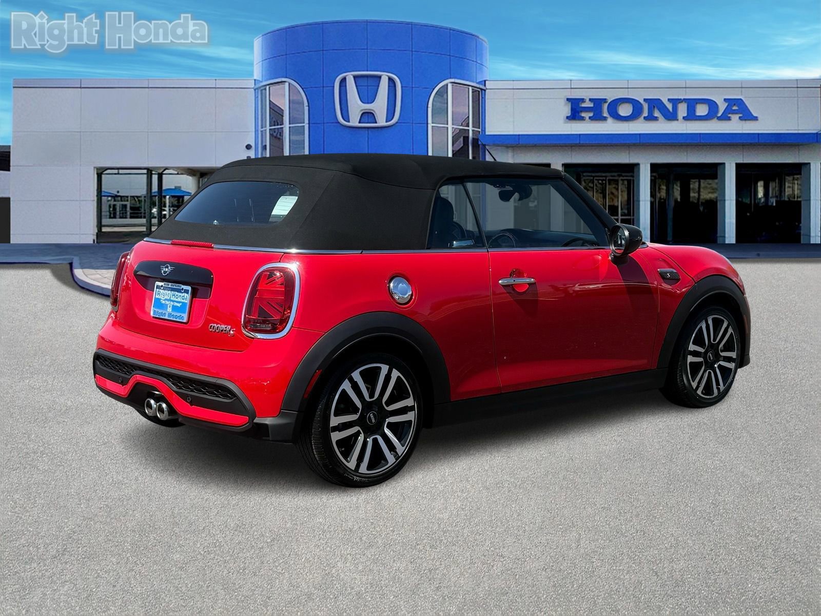 Used 2024 MINI Cooper S FWD image 8
