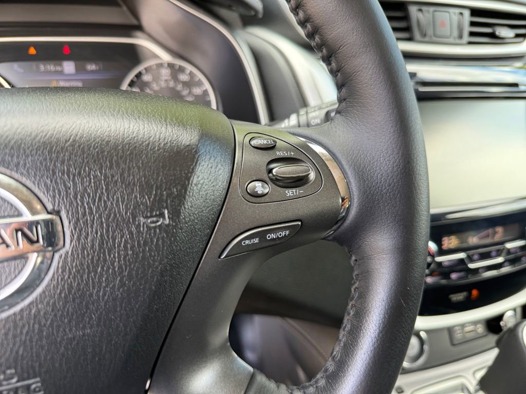 Used 2020 Nissan Murano SL w/ Cargo Package image 18