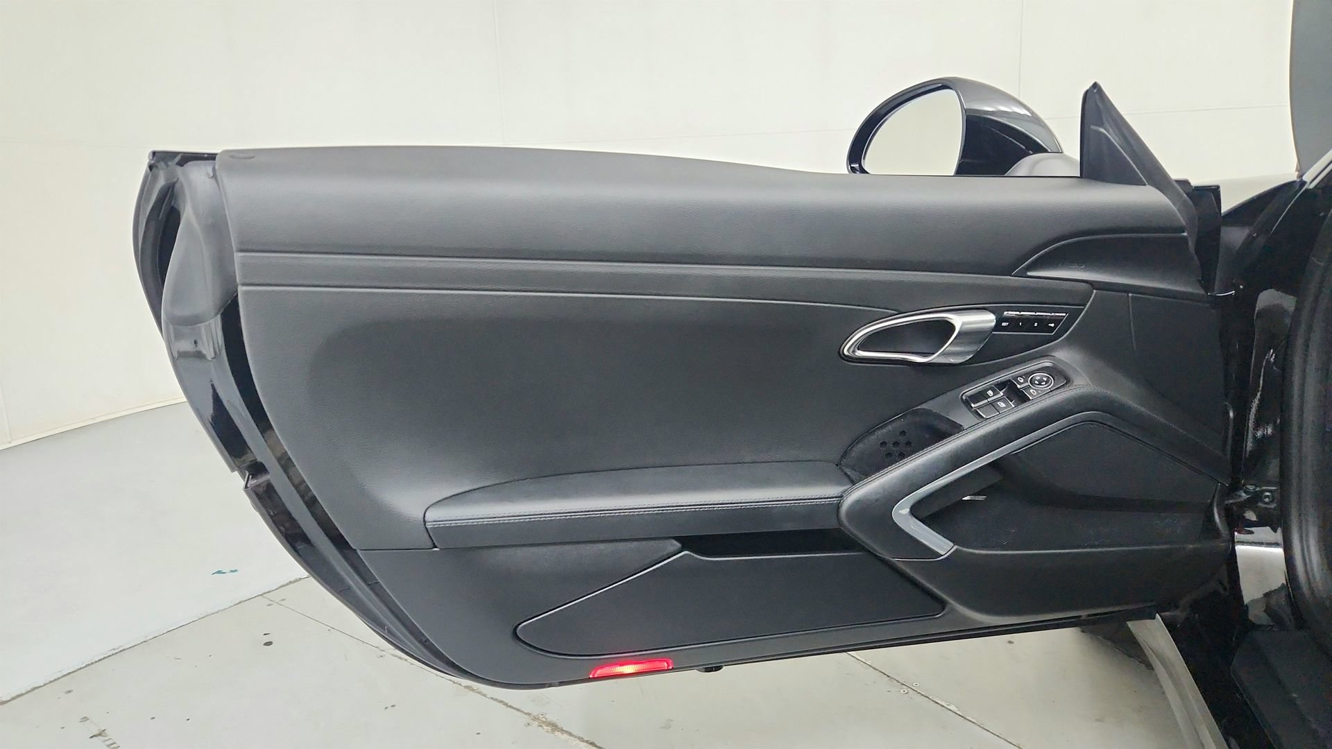 Used 2014 Porsche 911 Carrera RWD image 16