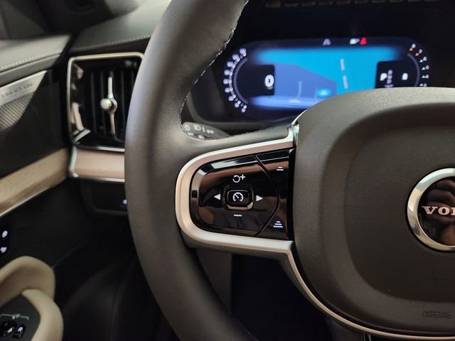 New 2026 Volvo XC90 B6 Plus w/ Protection Package Premier image 27