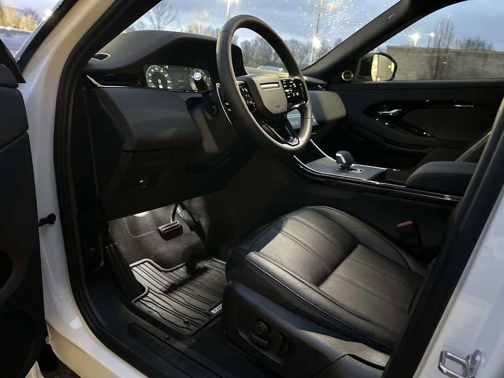 New 2026 Land Rover Range Rover Evoque S image 11