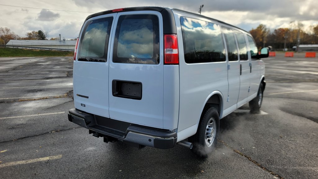New 2025 Chevrolet Express 2500 w/ Communications Package RWD image 12