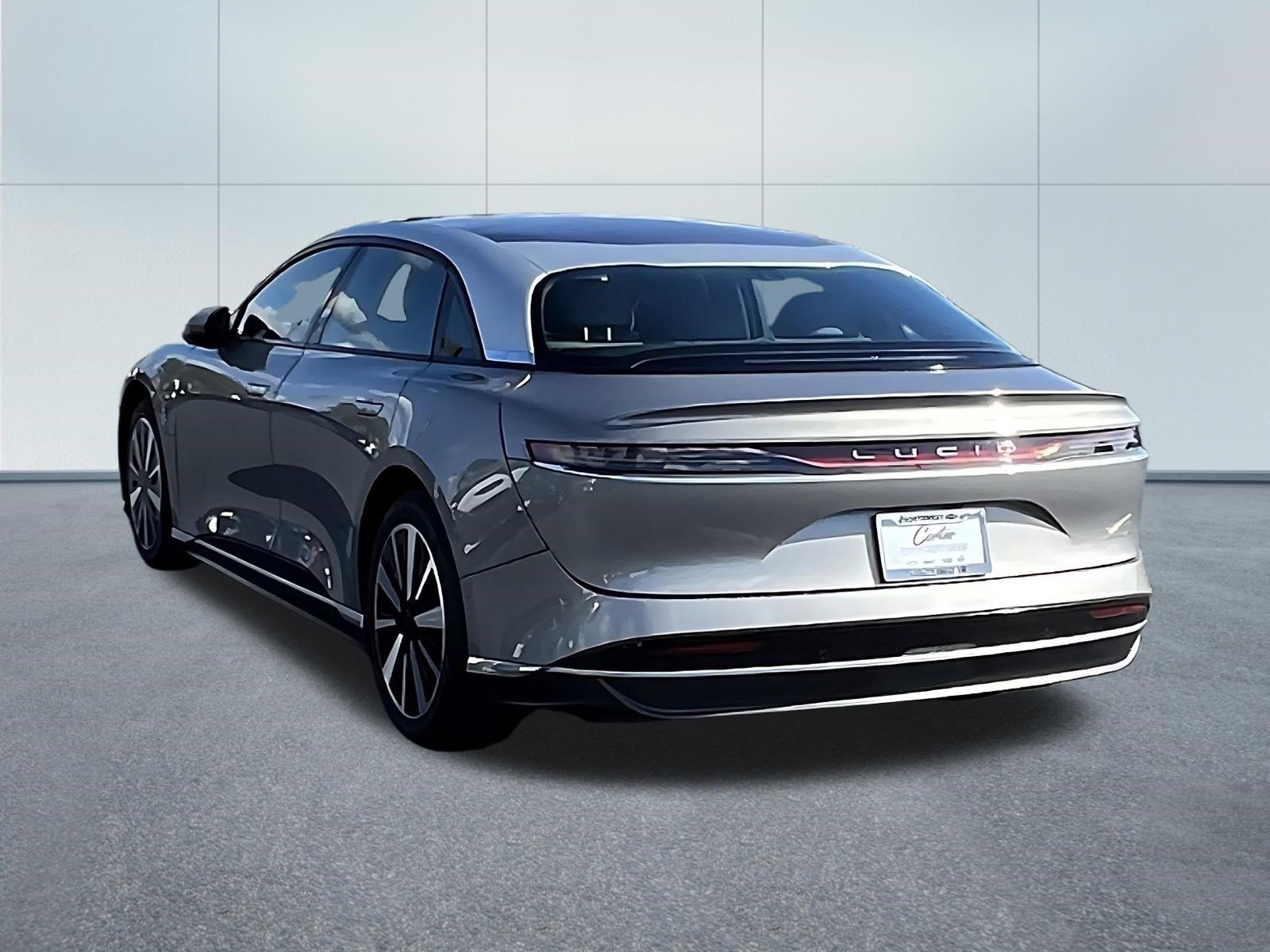 Used 2023 Lucid Air Touring AWD/4WD image 4