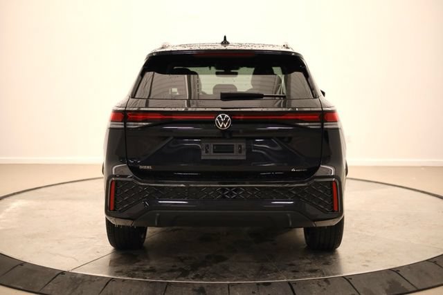 New 2026 Volkswagen Tiguan SE R-Line AWD/4WD image 4
