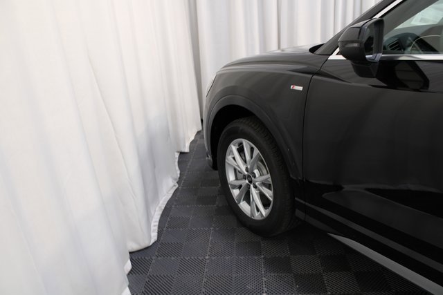 New 2025 Audi Q3 2.0T Premium image 22