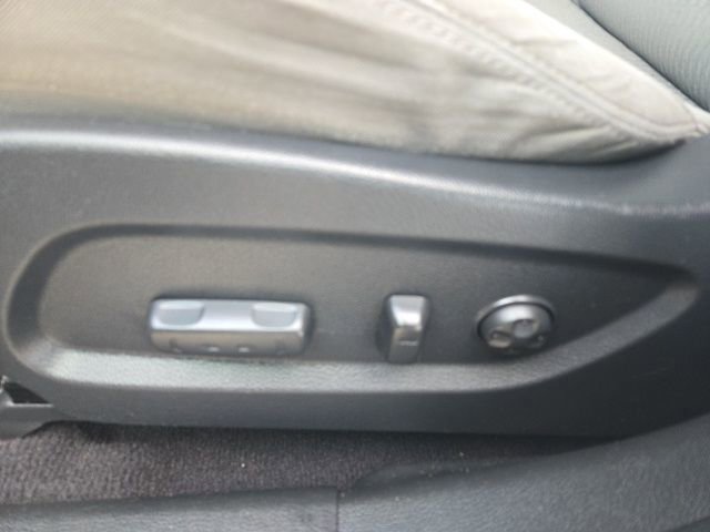 Used 2017 Hyundai Santa Fe SE image 13