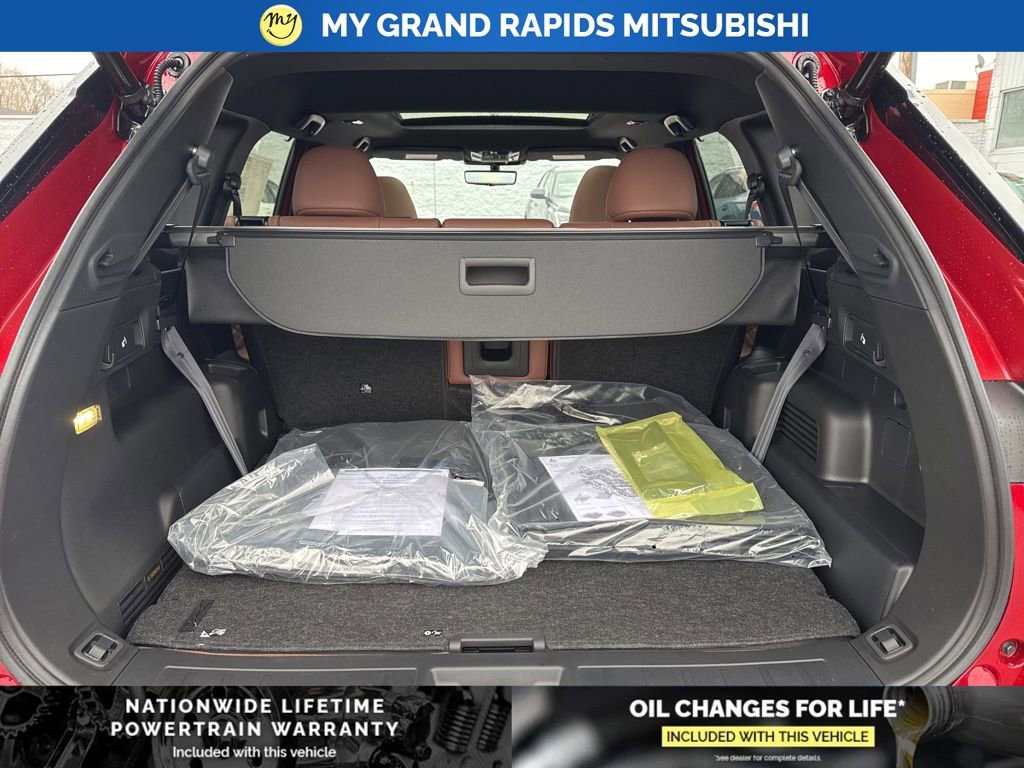 New 2026 Mitsubishi Outlander SEL image 16