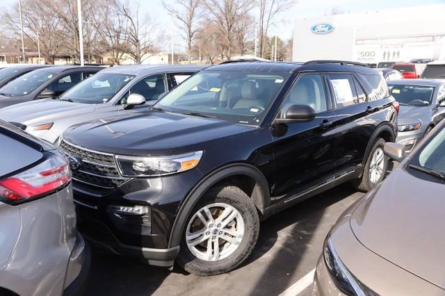 Certified 2024 Ford Explorer XLT w/ Equipment Group 202A image 4