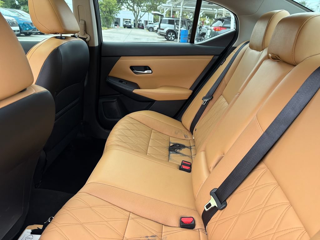 Used 2021 Nissan Sentra SV w/ SV Premium Package FWD image 32