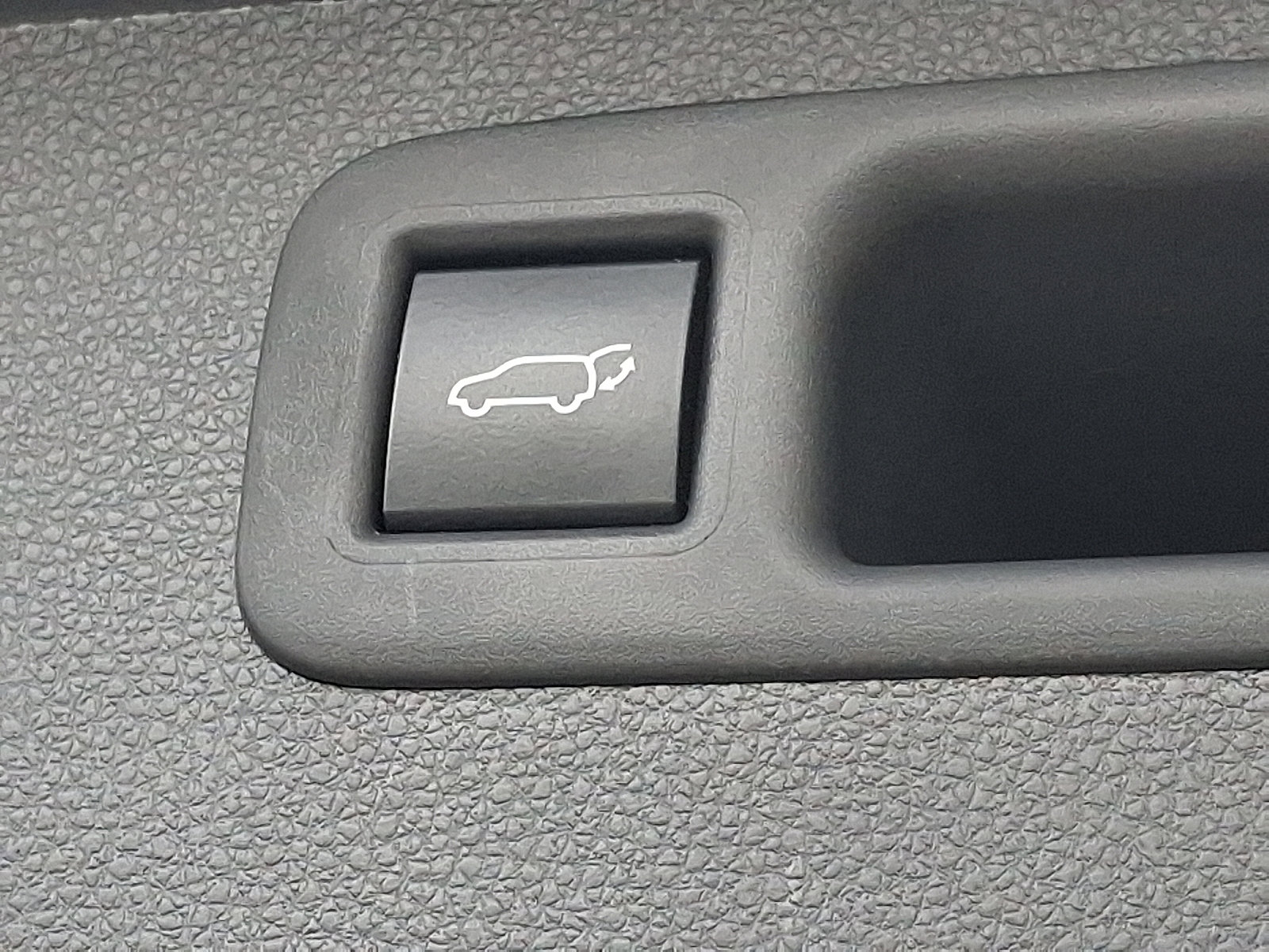 Used 2022 Toyota Highlander XLE image 29