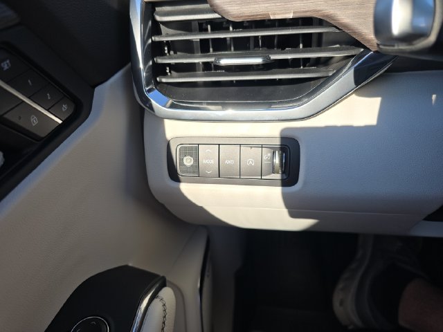 New 2027 GMC Acadia Denali w/ LPO, Floor Liner Package AWD/4WD image 21