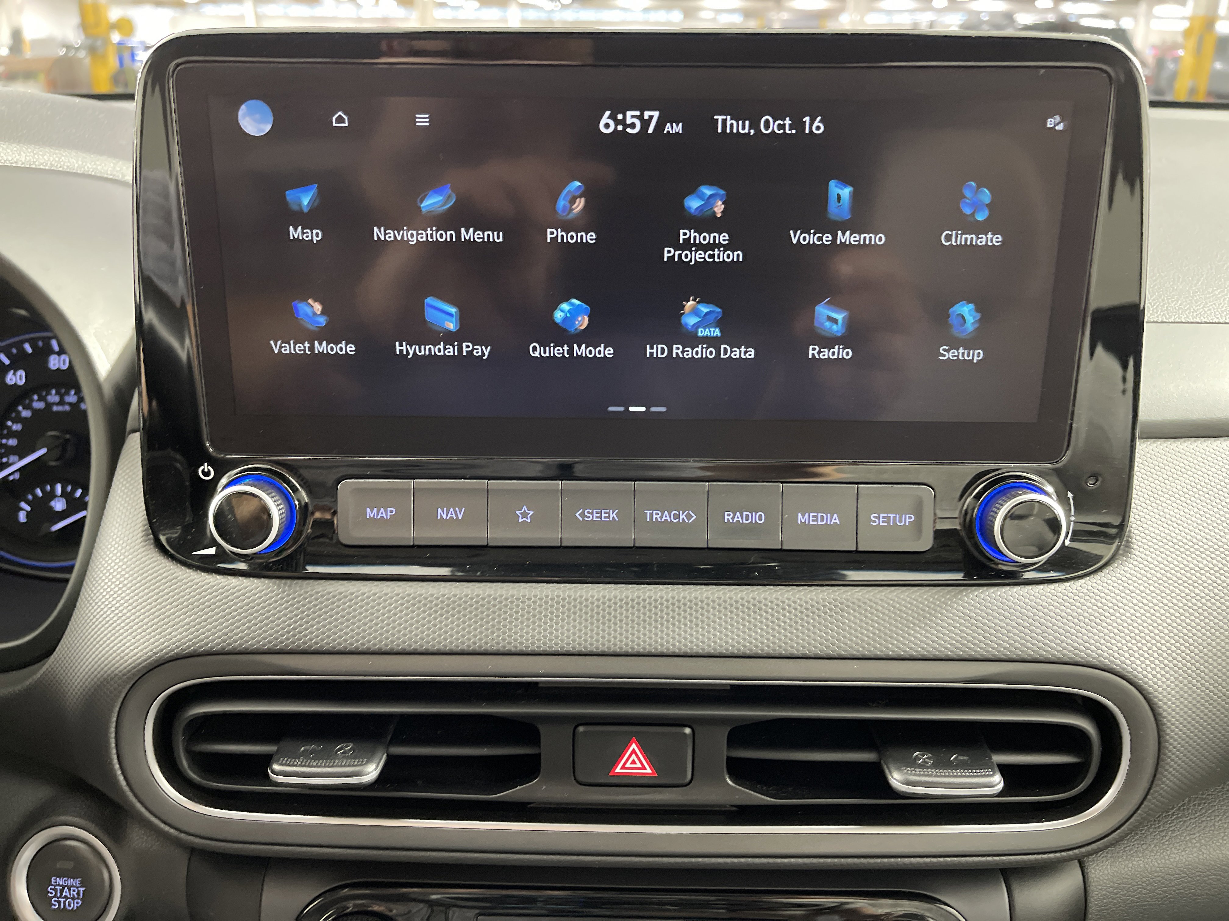 Used 2023 Hyundai Kona SEL w/ Convenience Package image 22