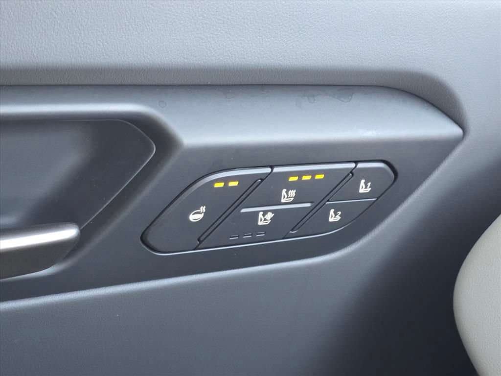 New 2026 Kia EV9 Wind image 13