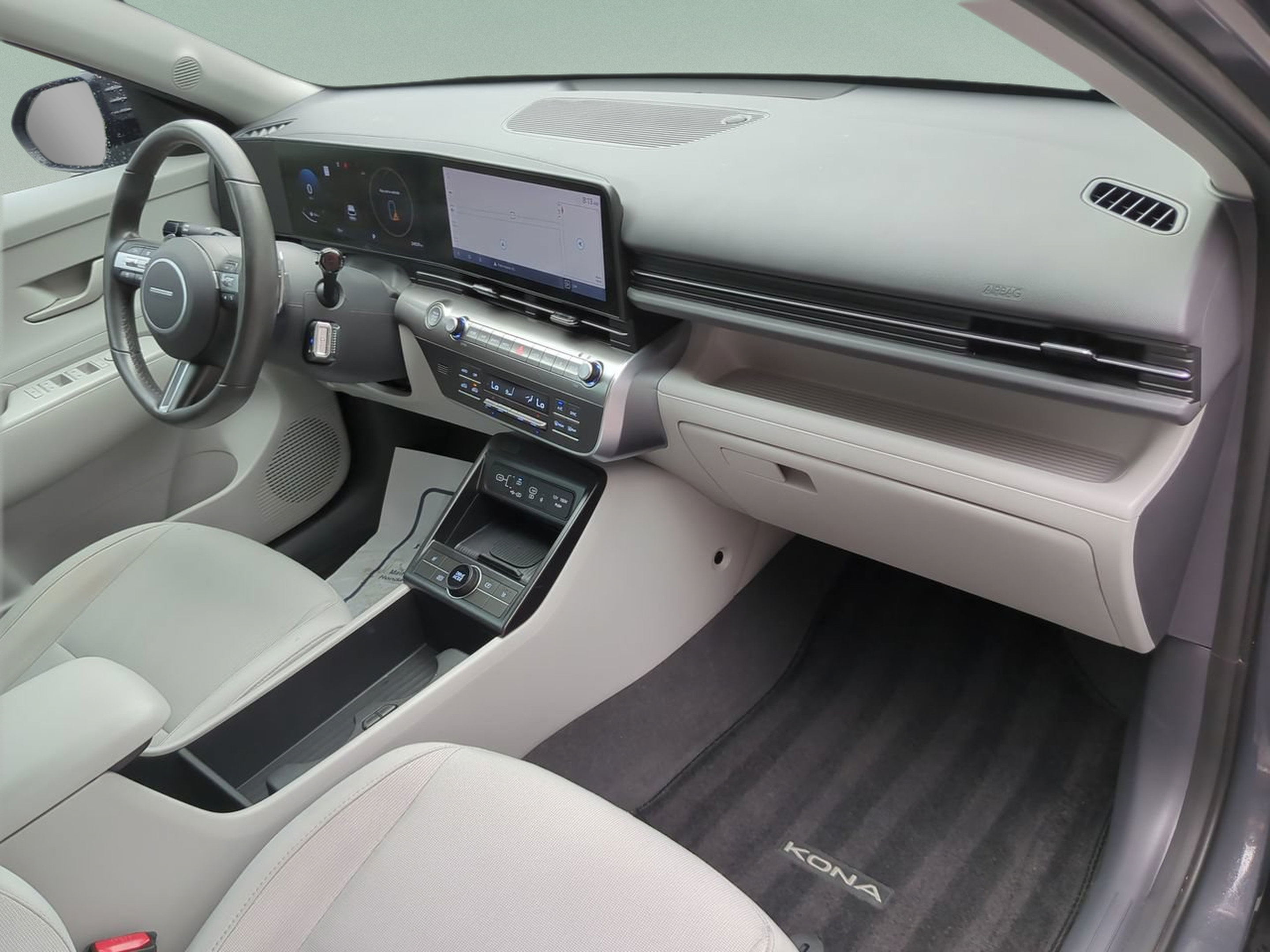 Used 2025 Hyundai Kona SEL FWD image 20